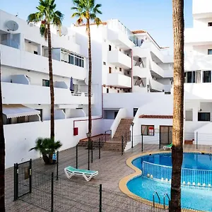 Americas Apartment